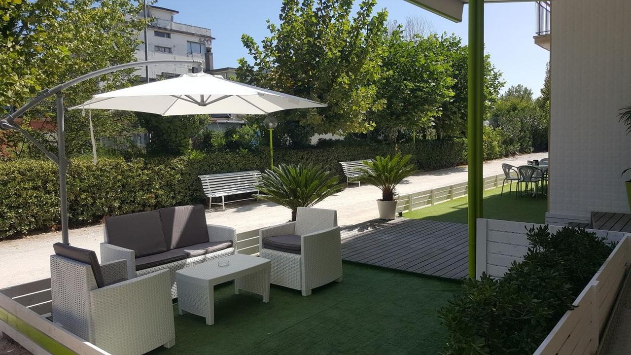 Hotel Villa Cesira Bellaria-Igea Marina Eksteriør billede