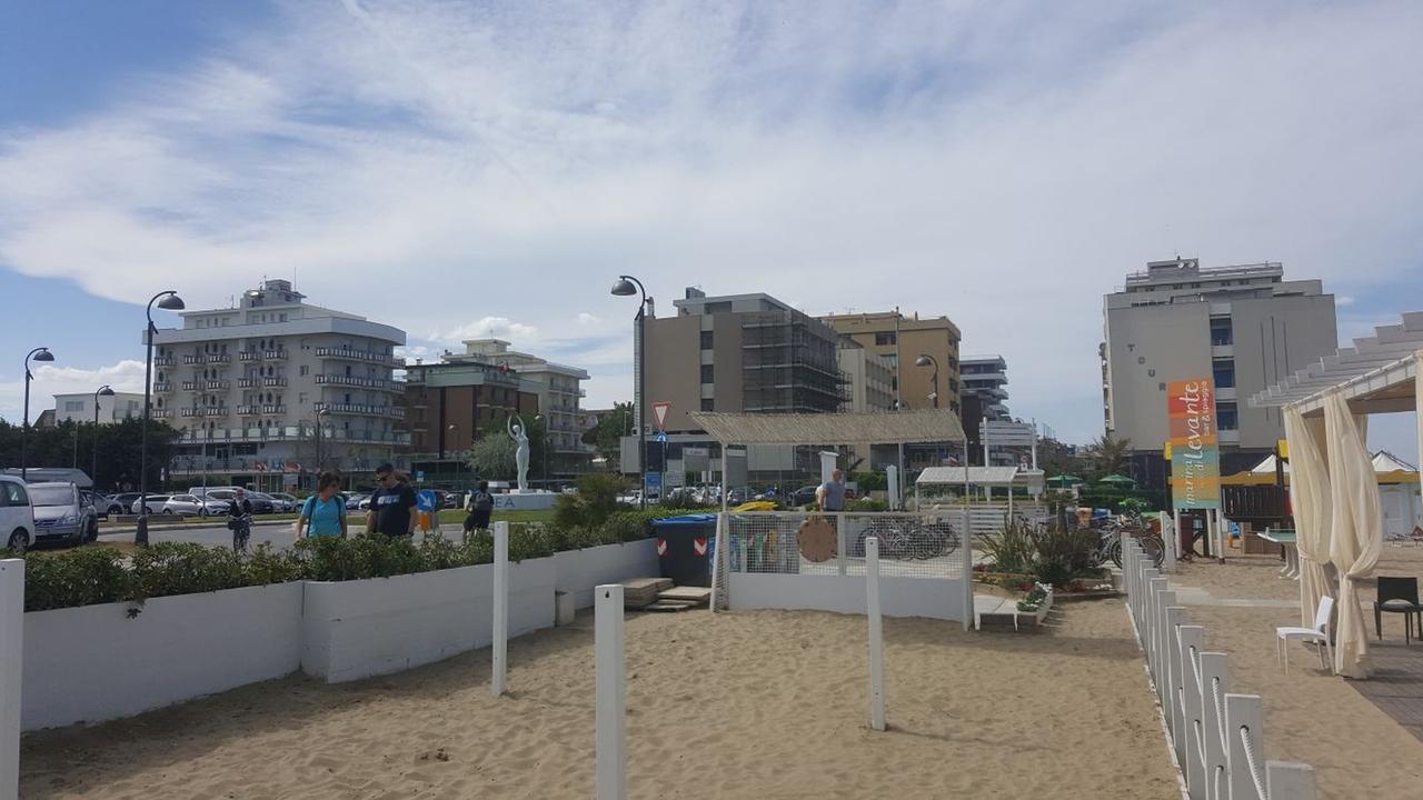 Hotel Villa Cesira Bellaria-Igea Marina Eksteriør billede